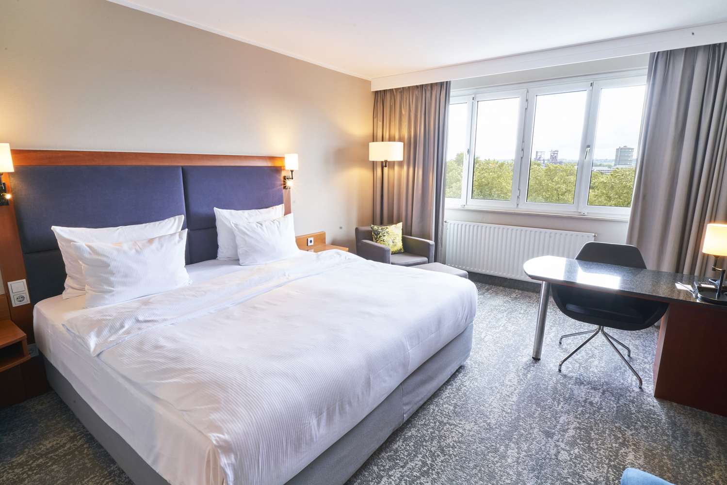 Premium high floor
