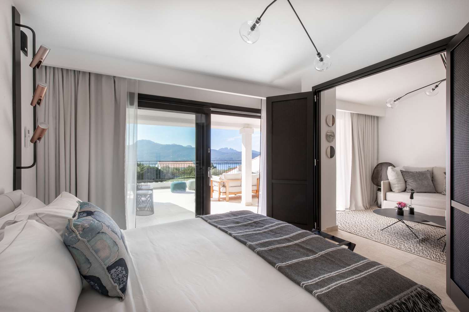 Deluxe 1 Bedroom Suite