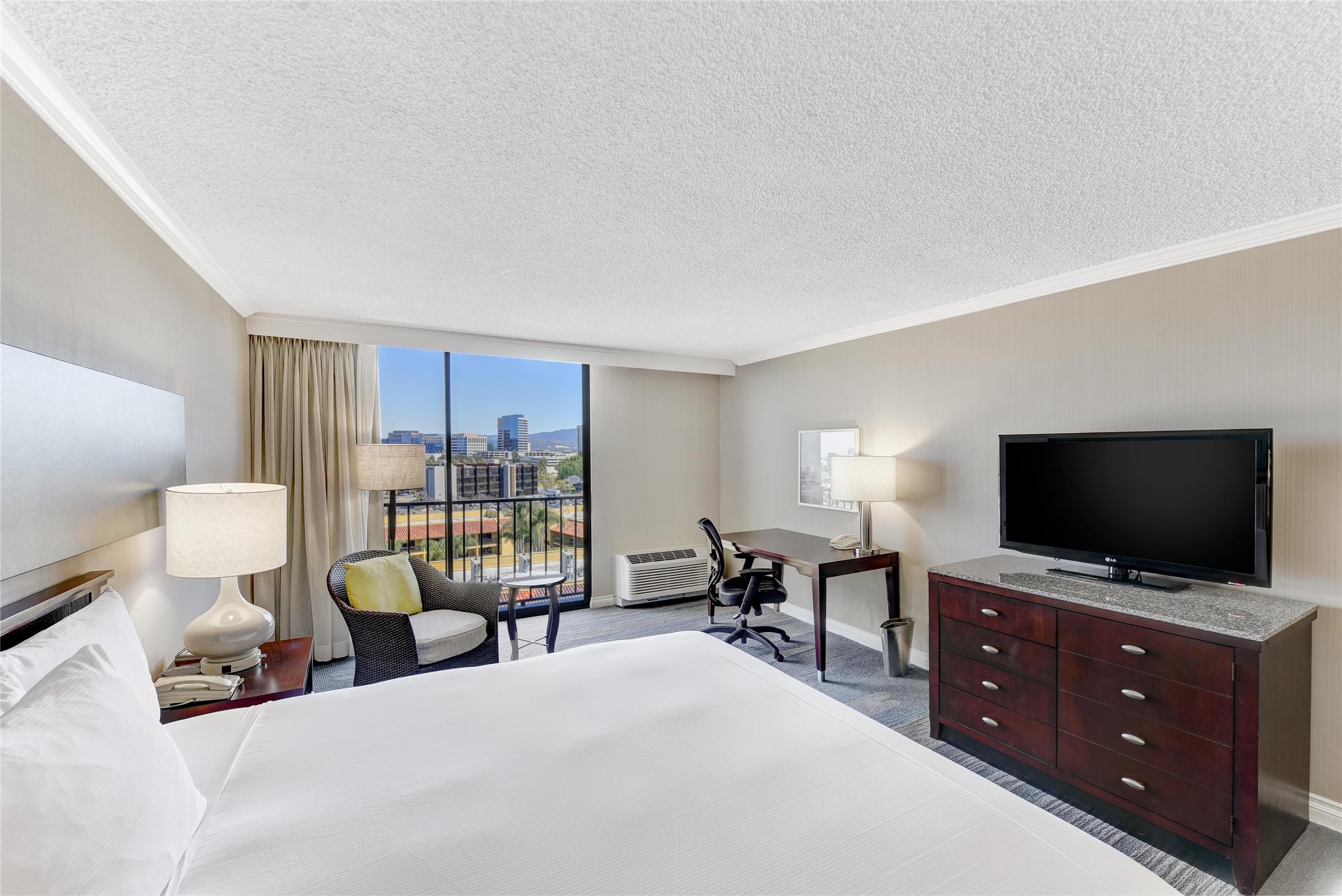 High Floor Room