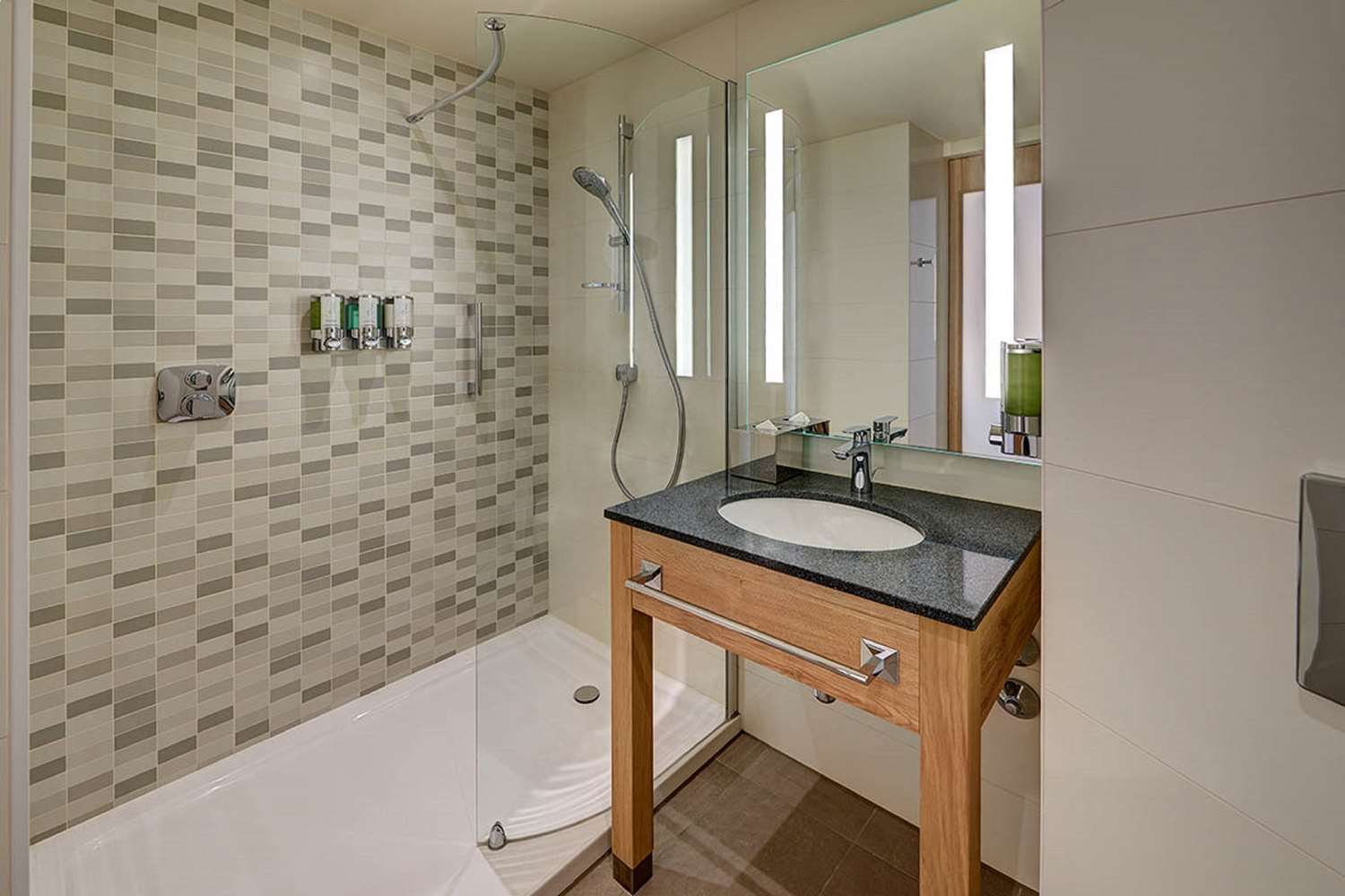 Zweibettzimmer mit Stadtblick