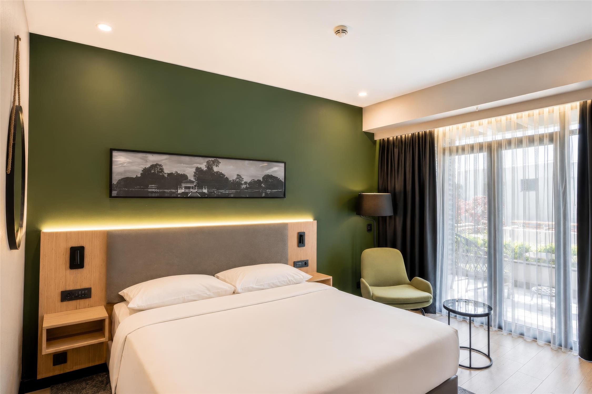 Standard room with balcony