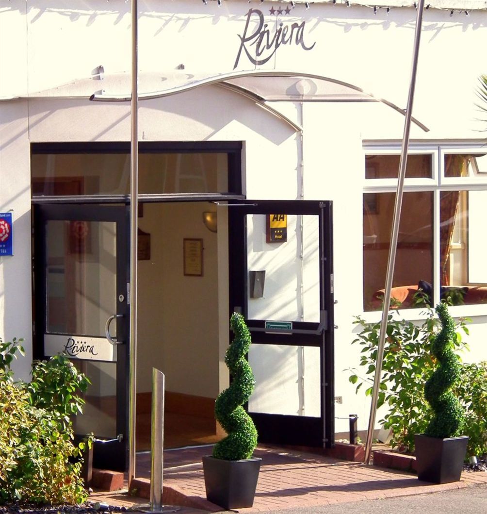 

Riviera Hotel