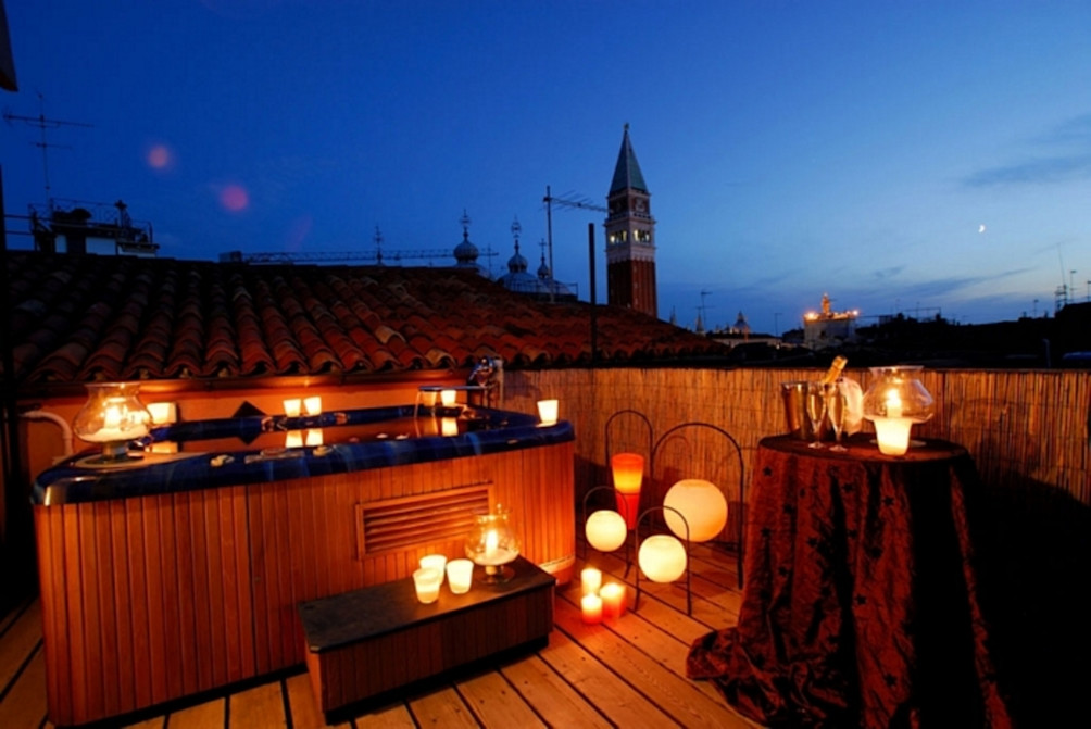 

Hotel Dona' Palace