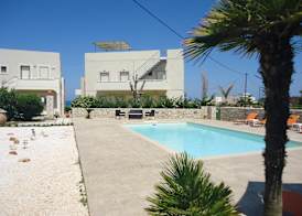 Almyra Apartments & Suites 3