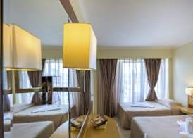 Manousos City Hotel 5