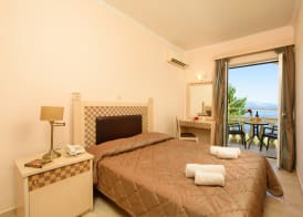 Pontikonisi Hotel & Suites-Adults Only 5