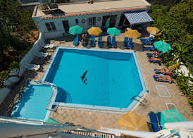 International Hotel 5