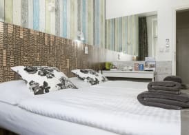 Royal Court Hotel 2