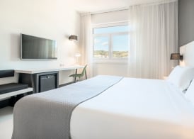 Hotel Ilunion Bilbao 3