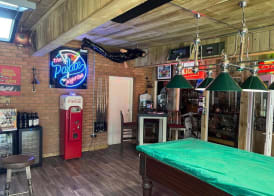 Hatters Hotel 5