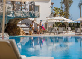 Louis Althea Beach 3