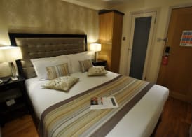 Duke Of Leinster Hotel 5