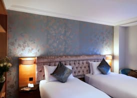 Handel's Hotel 5