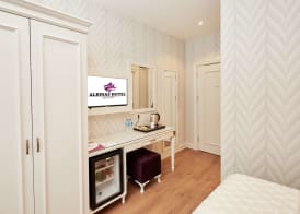 Albinas Hotel Old City 4