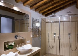 Grand Master Suites 5