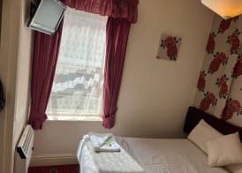 Chesterton Hotel, Blackpool South Shore 3