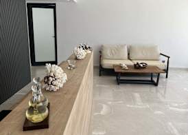 Lures Hotel 5