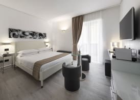 LHP Napoli Palace & SPA 3