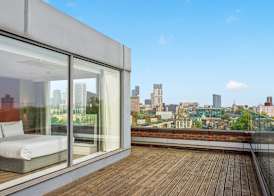 Roomzzz London Stratford 3