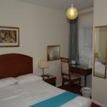 Wimblehurst Hotel 5