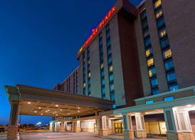 Crowne Plaza TORONTO AIRPORT by IHG 2