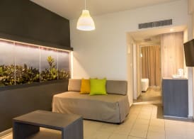 Mayfair Gardens 4