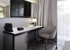 Leonardo Hotel Hannover 4