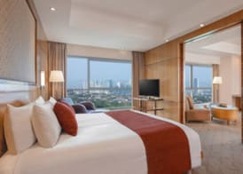 Crowne Plaza MANILA GALLERIA by IHG 2