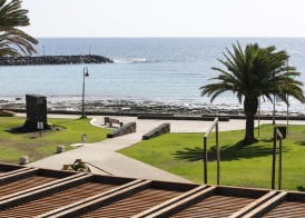 HD Beach Resort & Spa 4