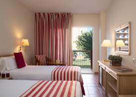 Luna Club Hotel Yoga & Spa 4Sup 4