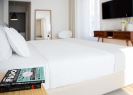 The 8 - Downtown Suites 5