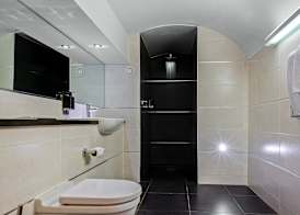 Roomzzz Newcastle City 2