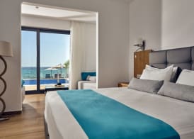 Cavo Orient Beach Hotel & Suites 3