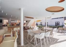 Golden Bay Boutique Hotel & Bungalows 5
