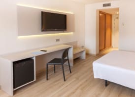 Port Alicante City & Beach 5
