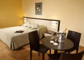 Hotel Praga 1 2