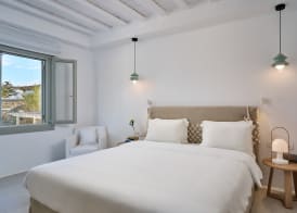 Adorno Beach Hotel and Suites 5