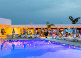 Limanaki Beach Hotel & Suites 3