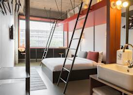 Volkshotel 2