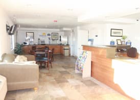 Days Inn & Suites by Wyndham Needles 2