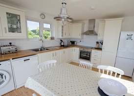 Rooftops Sleeps 8 Hot Tub Views Log Burner 5