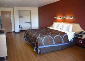 Super 8 by Wyndham New Braunfels I-35 5