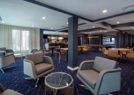 Courtyard by Marriott Cincinnati Airport 4