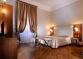 Hotel Golden 2