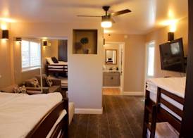 The Inn at Boatworks 4