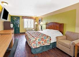Knights Inn Madison Heights 3
