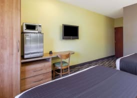 Microtel Inn & Suites by Wyndham Johnstown 5