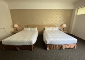 Dreamer Hotel 4