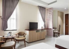 LCS Hotel & Apartment 5