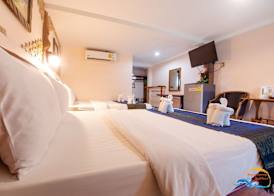 Naiyang Discovery Beach Resort 4